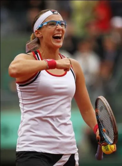 Comment s'appelle Mademoiselle  Schvedova , une bien belle plante qui nous vient du Kazakhstan ?