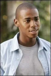 Dans la saison 2, quel est le prnom de la petite amie tue par Matthew Applewhite ?