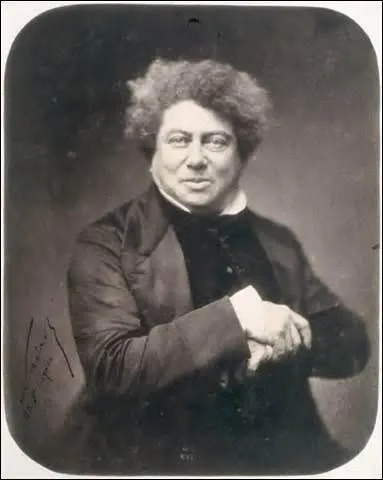 Publi en feuilleton dans le journal  Le Sicle  de mars  juillet 1844, ce roman d'Alexandre Dumas pre nomm  Les trois mousquetaires  raconte mon histoire et celle de mes compagnons Athos, Portos, Aramis au sein des mousquetaires du roi Louis XIII. Djouant les piges et intrigues du cardinal de Richelieu et de ses acolytes, le comte de Rochefort et Milady de Winter envers la reine, je suis :