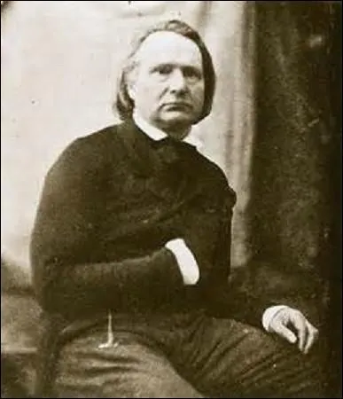 Personnage du roman  Les Misrables  paru en 1862, je nais en 1820, fils du couple d'aubergistes les Thnardier qui ne m'aiment pas. Me rfugiant dans la rue, je meurs le 6 juin 1832 pendant l'insurrection rpublicaine en tentant de rcuprer des cartouches non brles pour mes camarades sur la barricade de la rue de la Chanvrerie, je m'appelle :