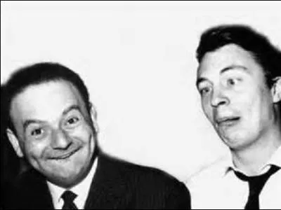 Srie de jeunesses comportant 6 volumes, je suis crite par Ren Goscinny (1926-1977) et illustre par Jean-Jacques Semp (1932- ). Sortie en 1959, je raconte l'histoire d'un petit garon dans un environnement urbain des annes 1960. Mlant humour et tendresse de l'enfance, mon jeune hros se nomme :