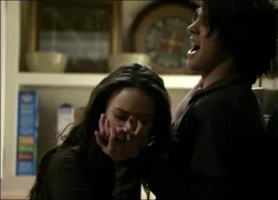 Selon Anna, il existe trois raisons pour lesquelles on transforme un humain en vampire :