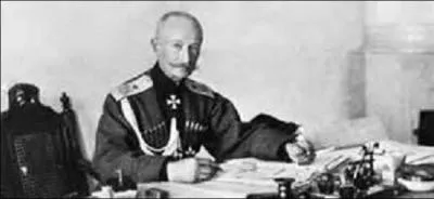 N en Gorgie (Empire russe en 1914) le 3 aot 1853. Gnral de cavalerie, je deviens clbre lors de l'offensive (qui porte mon nom) en 1916 en Galicie (rgion spare aujourd'hui entre l'Ukraine et la Pologne), bataille victorieuse qui cotera normment de vie humaine. Ralli lors de la guerre civile au bolchevique, je m'teins d'une insuffisance cardiaque le 17 mars 1926  Moscou :