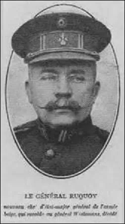 Baron, n en 1861, lieutenant-gnral belge, je commande de juin 1914  juin 1915 le 3me rgiment de chasseurs  pied. Deux fois bless par balles en octobre 1914, je reois le 11 juin 1915 le commandement de la 5me division d'arme et en 1917, promu chef d'tat-major gnral de l'arme belge. M'teignant en 1937, je suis :