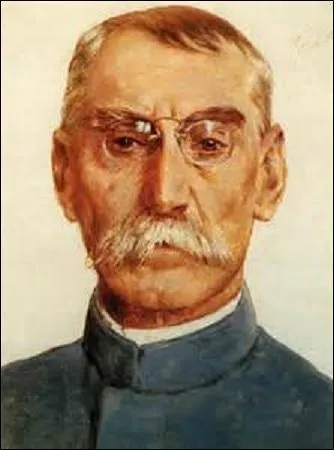 N en 1849, j'exerce une grande partie de ma carrire dans des oprations de colonisation. Nomm gnral en 1896, j'occupe au dbut du conflit la fonction de gouverneur militaire de Paris, et joue une part importante dans la victoire de la Bataille de la Marne, par l'envoi de taxi. Devenu ministre de la Guerre en 1915, je m'teins  Versailles en 1916. Marchal  titre posthume en 1921, je suis :