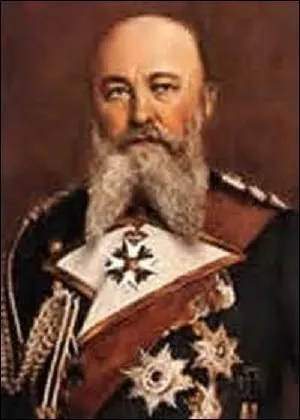 N le 19 mars 1849  Kstrin, grand-amiral de la marine allemande, je suis l'instigateur de sa cration en 1897. Secrtaire d'tat de la Marine et chef de la  Kaiserliche Marine  (marine allemande), en dsaccord avec Guillaume II, je dmissionne de toutes mes fonctions le 15 mars 1916. Je disparais  80 ans le 6 mars 1930  Ebenhaussen (banlieue de Munich), je m'appelle :