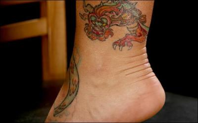 A qui appartient ce tatouage ?