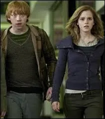 O Ron embrasse-t-il Hermione pour la premire fois ?