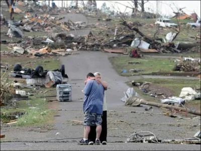 Elle a chant : Par amour par piti !