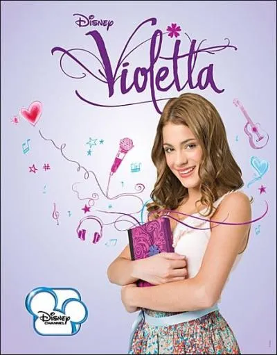 Qui habite chez Violetta ?