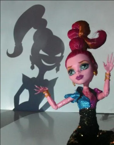 Dans le film 13 Wishes, qui est l'ombre de Gigi Grant ?