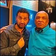 Quel est le prnom du spectateur rgulier qui porte souvent des chemises originales ?