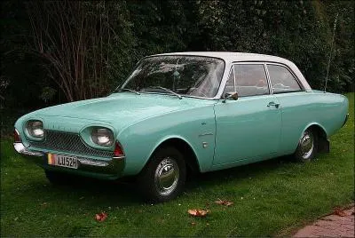 Cette mme anne, Eddy Merckx dboula de ce que nous appelions, enfants, cette drle de  voiture  moustaches  :