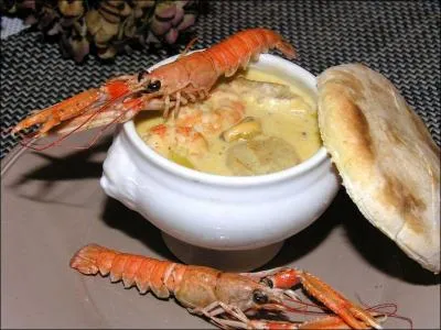 La marmite dieppoise est une spcialit de Normandie. Que ne contient-elle pas ?