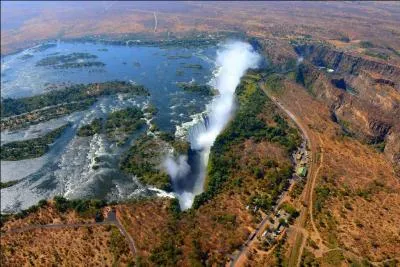D'aprs la photo, trouvez le titre de ce film de 1956, relatant la vie du boxeur Primo Carnera !