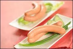 Cette saucisse alsacienne est clbre. Elle fait la rputation de la ville de ...