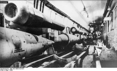 Le 22 aot 1943, Hitler prend une dcision qui marquera la souffrance et la mort par le travail de nombreux franais (et d'autres nationalits). Que dcide-t-il ?