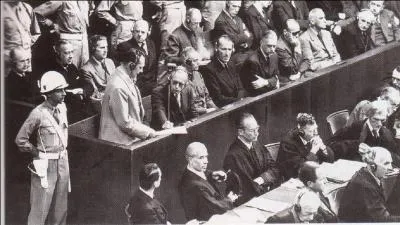 Le 19 octobre, une dcision est prise par les Sovitiques, les Anglais et les Amricains. Cette dcision sera accepte par la France libre et permettra  la France de pouvoir participer  un vnement d'aprs-guerre. Qu'est-il dcid ?