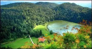 Quelle montagne se trouve en Franche-Comté ?