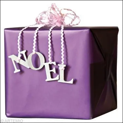 Qui chantait   A Nol je mangerai des gteaux, j'aurai de beaux cadeaux, des autos mcaniques et un train lectrique ?