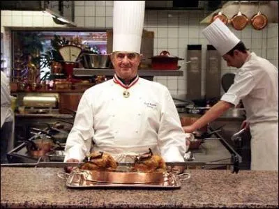  Paul Bocuse , clbre cuisinier lyonnais, est-il encore parmi nous (28 mars 2014) ?