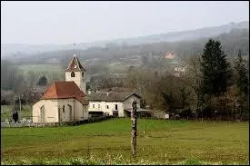 Nous partons ensuite  Nantey, un village franc-comtois situ dans le dpartement ...