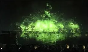 Qu'est-ce qui provoque cette explosion ?