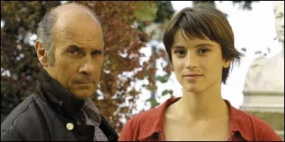 Hélène de Graf est retrouvée morte dans sa demeure en Savoie. Thomas, son amant, est accusé du meurtre. Il va passer treize ans en prison. À sa sortie, il n'a qu'une envie, démasquer le véritable meurtrier. Comment s'appelle cette série ?