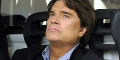 Qui interprète le rôle du commissaire Valence dans la série du même nom ?