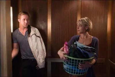 Les rencontres entre les protagonistes se font dans l'ascenseur de l'immeuble, qui deviendra aussi un lieu de violence extrme. Quel est ce film ?