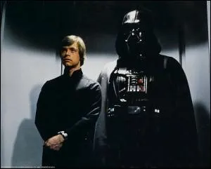 Eh oui, l'ascenseur reste un engin trs utile dans les vaisseaux spatiaux de starwars, loin loin dans la galaxie et il y a trs trs longtemps. Ici, le pre et son fils qu'il amne en quel lieu ?