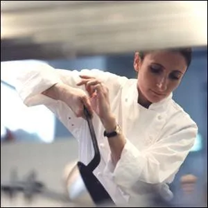 Anne Sophie Pic a pris la succession de son pre et ne faillit pas  sa rputation en obtenant 3* au Michelin depuis 8 ans. O est situe  La Maison Pic  ?