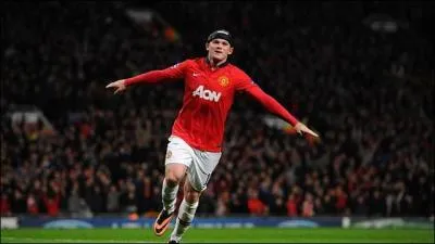 Dans quel club jouait-il avant de rejoindre Manchester United ?