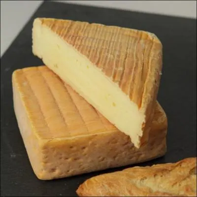 Quel est ce fromage franais  pte molle, fabriqu  base de lait de vache ?