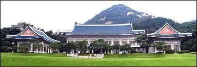 Qu'est-ce que la "Maison Bleue" ?