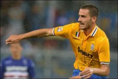 Quel est le prnom du numro 19 ?