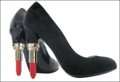 Qui, comme chanteuse, porte des chaussures comme sur la photo ?