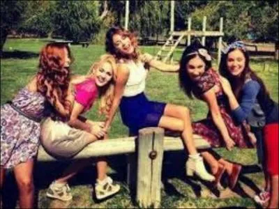 Comment s'appelle le pre de Tini ?