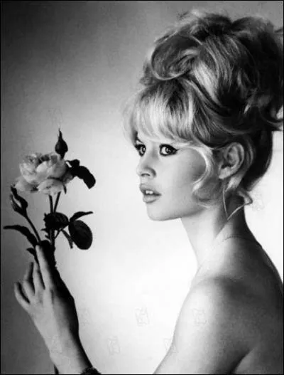 Avant de se passionner pour le cinma, pour quel art Brigitte Bardot tait-elle doue ds son plus jeune ge ?