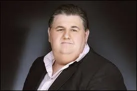 Quel est le nom de ce consultant sportif, clbre pour ses coups de gueule ?