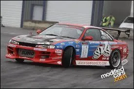 Quelle est cette voiture ?