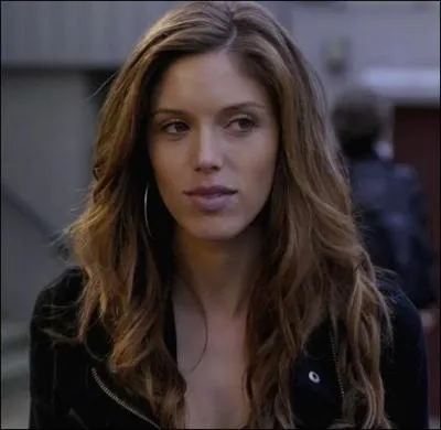 Dans Vampire Diaries, quel est le rle que l'actrice Kayla Ewell interprte ?
