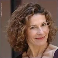 Quel personnage tient le  Select  ?