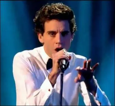 Quelle chanson Mika a-t-il interprte sur la scne de la saison 3 de The Voice ?