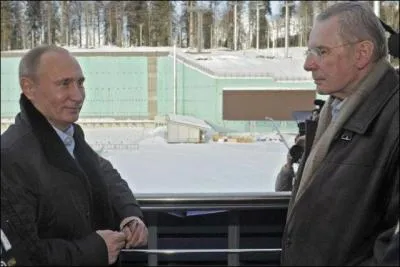 Cette citation, d'Andr Gide : Ne prte  la louange qu'une oreille ; ...