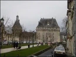 Nous partons  la dcouverte de la ville picto-charentaise de Jonzac. Nous sommes dans le dpartement ...