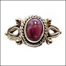 Reconnaissez-vous cette pierre ?