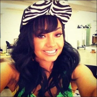 Quel est le nom de cette fille ?