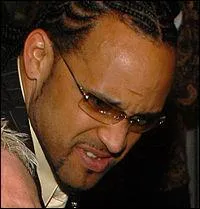 Qui est ce catcheur et champion des tat unis?