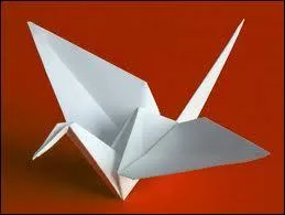 Un des origamis les plus connus est :